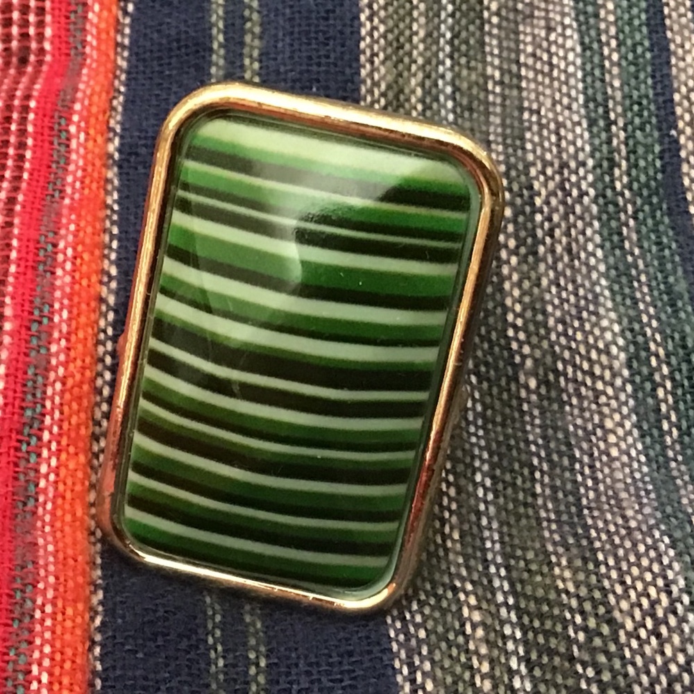 Funky stretch ring older
